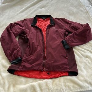 Arc’teryx jacket, great condition ❤️💜